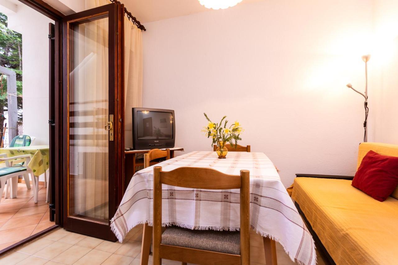 Rooms & Studio Apartment Mira Baška Buitenkant foto