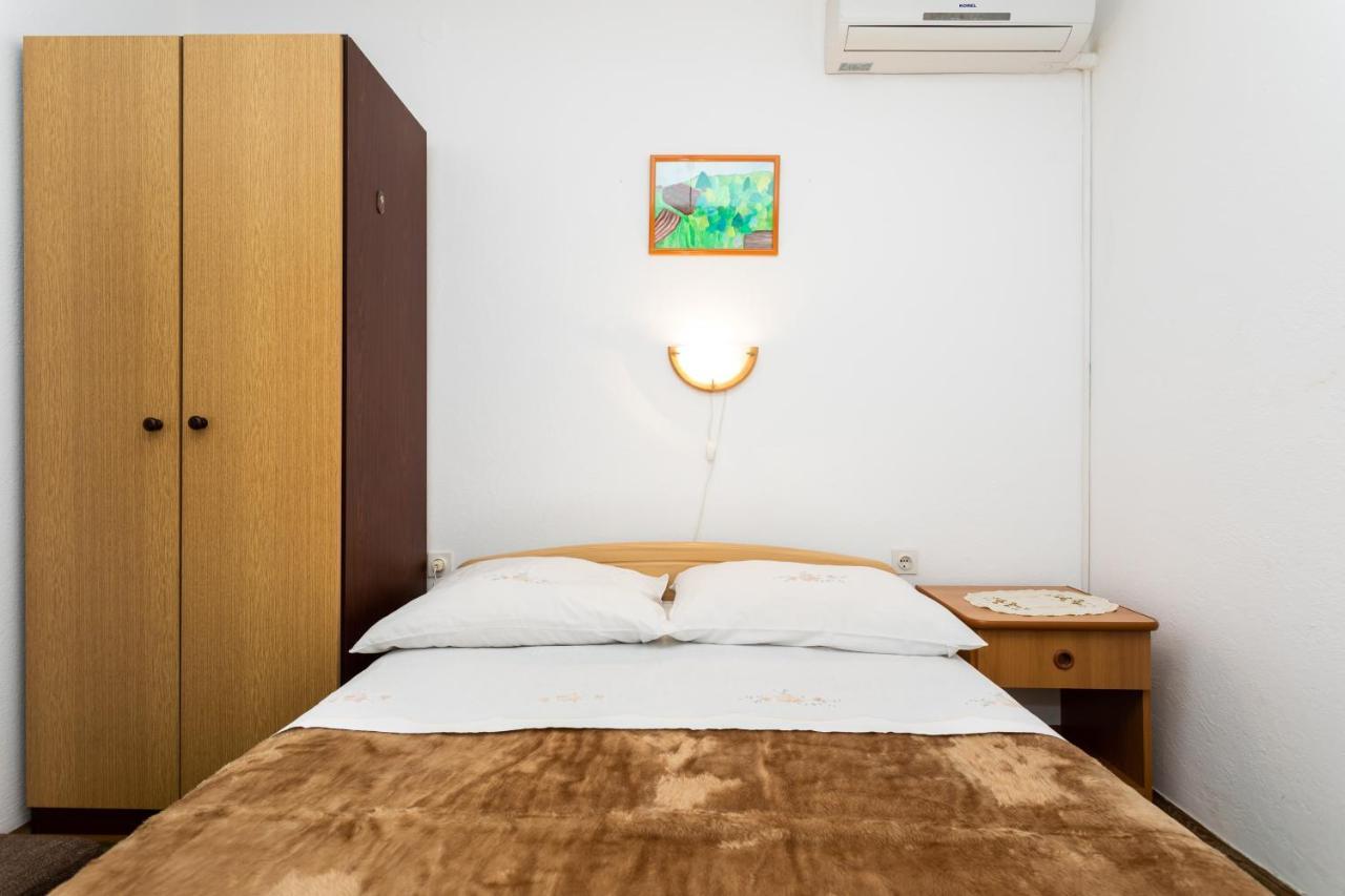 Rooms & Studio Apartment Mira Baška Buitenkant foto