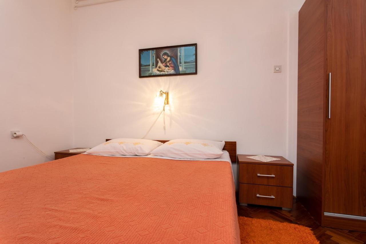 Rooms & Studio Apartment Mira Baška Buitenkant foto