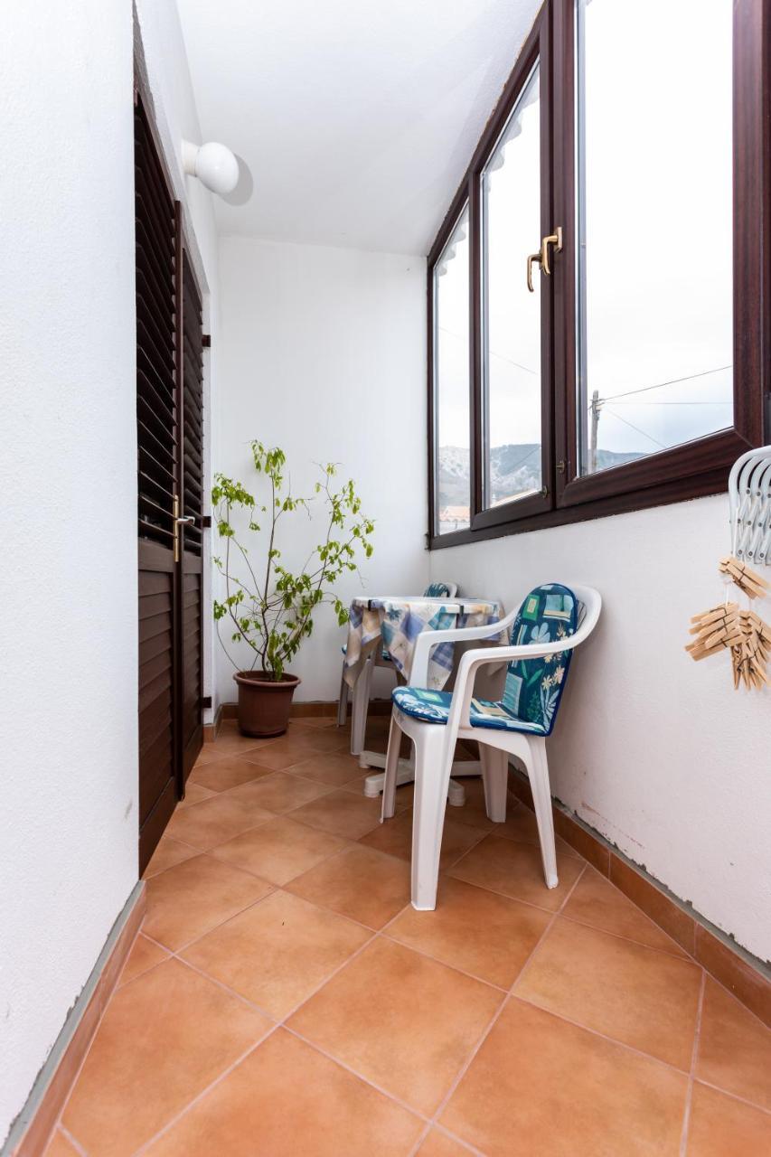 Rooms & Studio Apartment Mira Baška Buitenkant foto