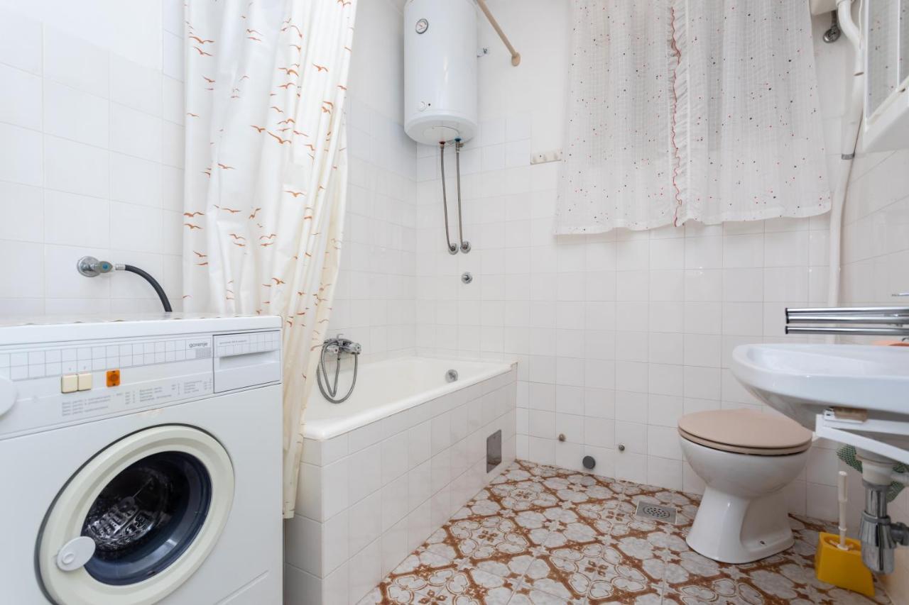 Rooms & Studio Apartment Mira Baška Buitenkant foto