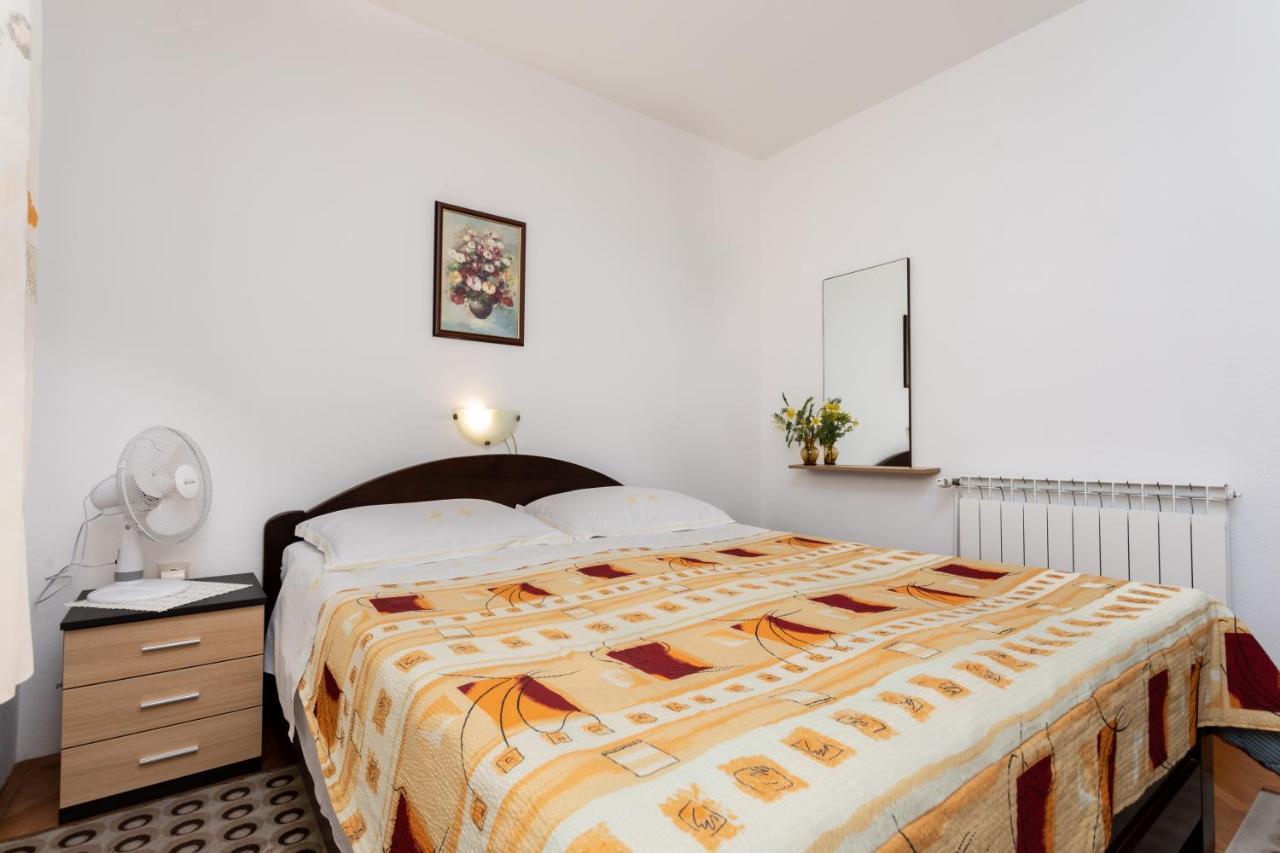 Rooms & Studio Apartment Mira Baška Buitenkant foto